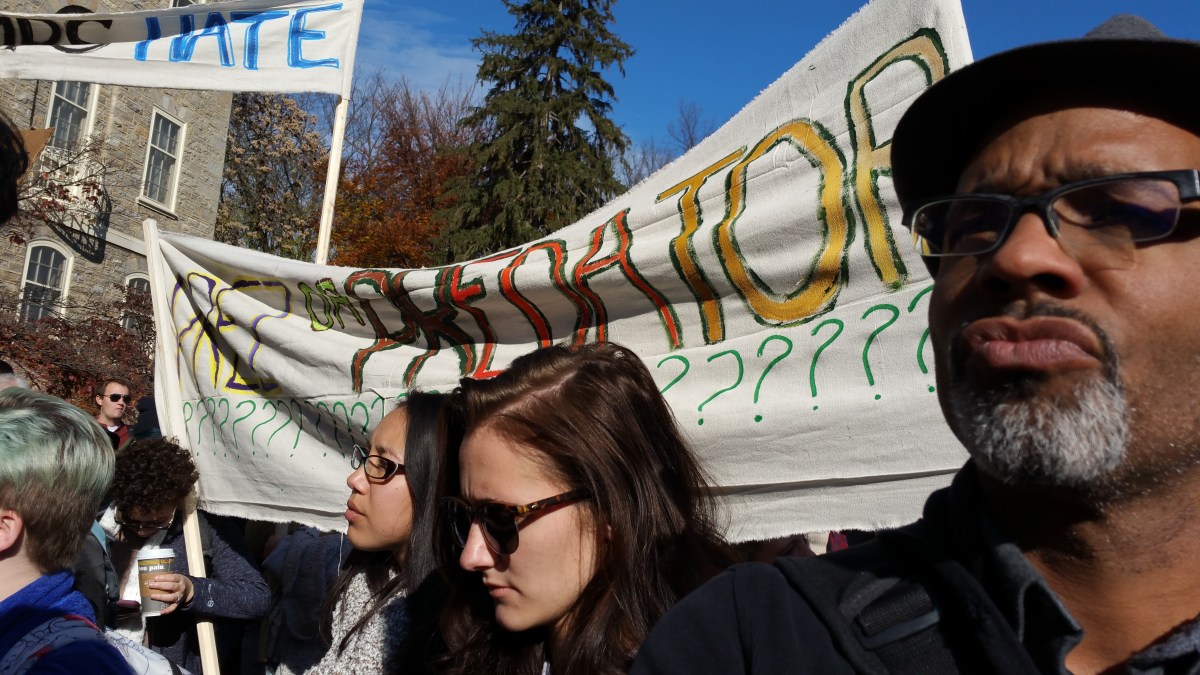 banner asking whether Trump is/will be the President or a Predator/